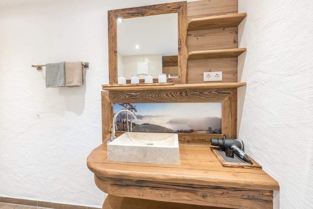 Haus Moesenlechner Apartment Maishofen Bagian luar foto