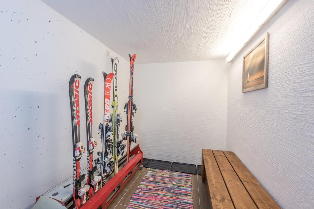 Haus Moesenlechner Apartment Maishofen Bagian luar foto